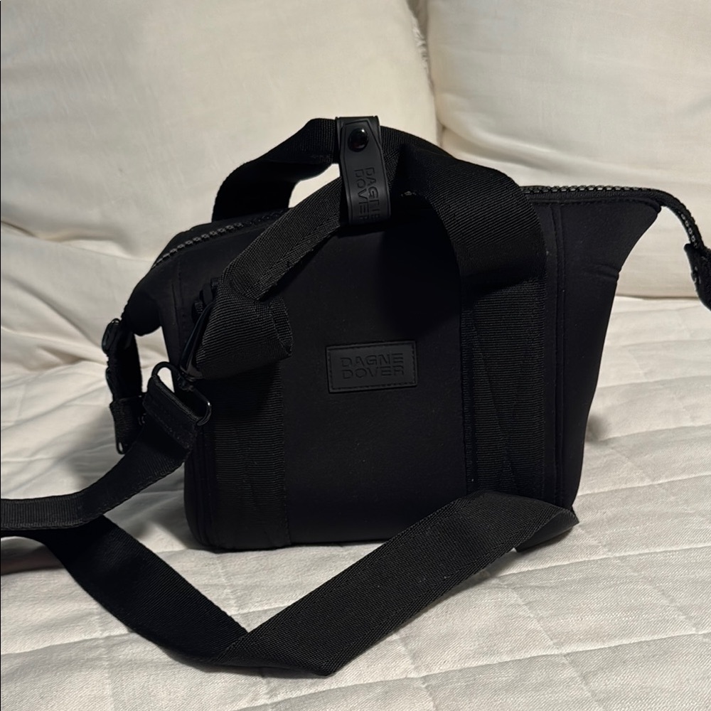 Dagne Dover Black Small Landon Carryall Bag GUC